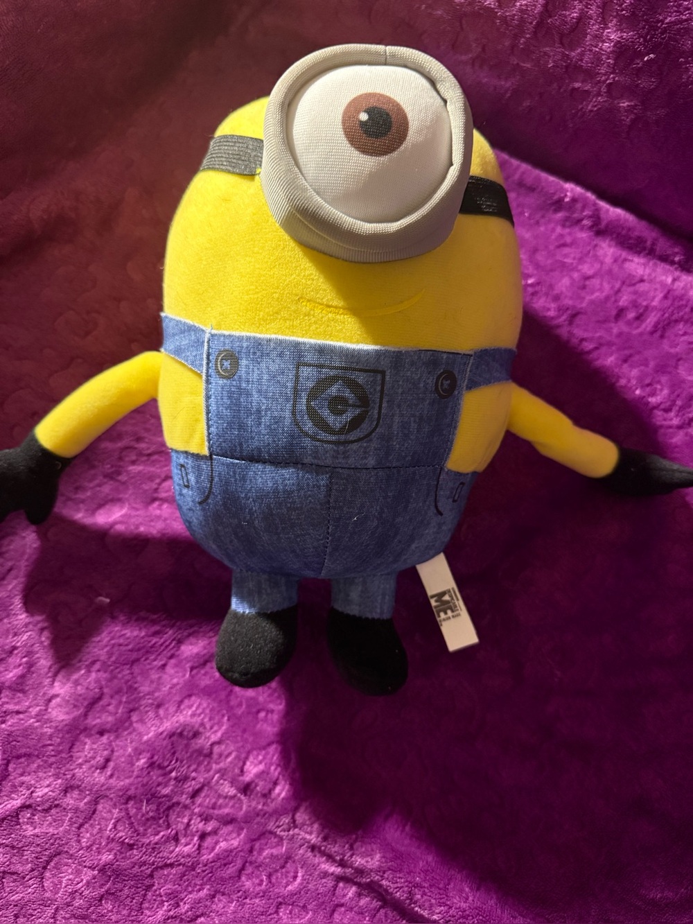 Despicable Me Minion Small Plush Stuart 10”